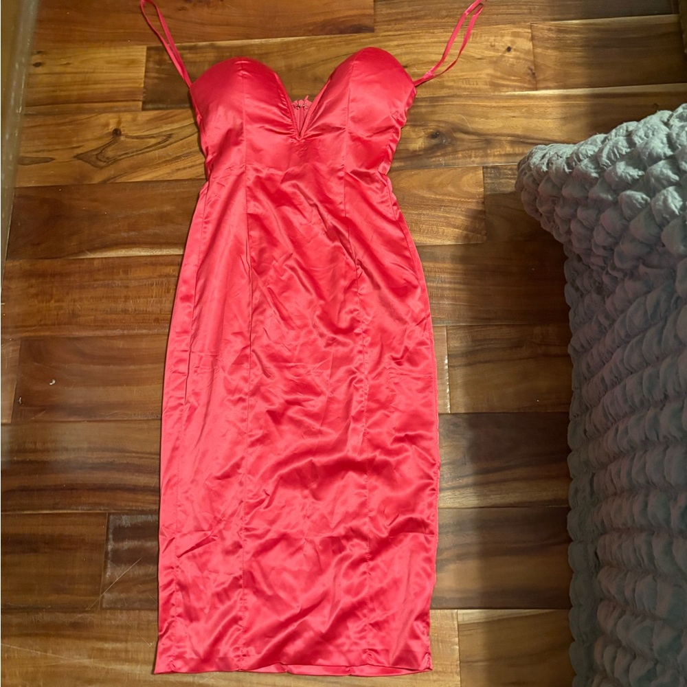 Miss‎ Holly Red Satin Bodycon Dress Spaghetti Strap Size Small nwt (1029)